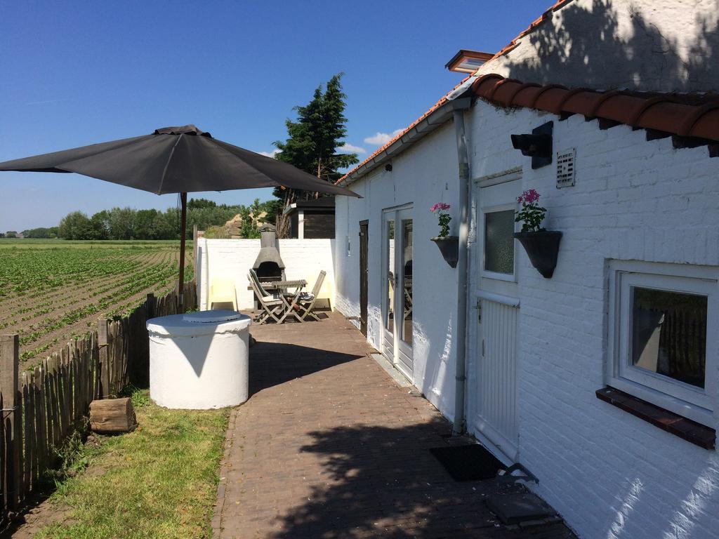Farmhouse Near Beach Kloosterzande Екстериор снимка