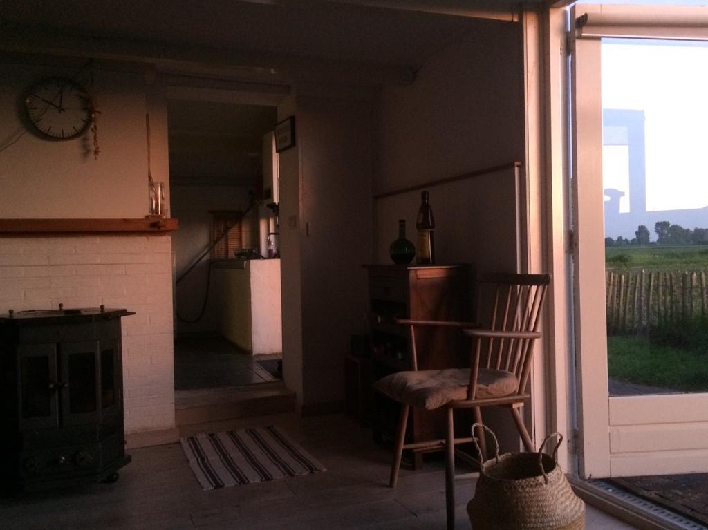 Farmhouse Near Beach Kloosterzande Екстериор снимка